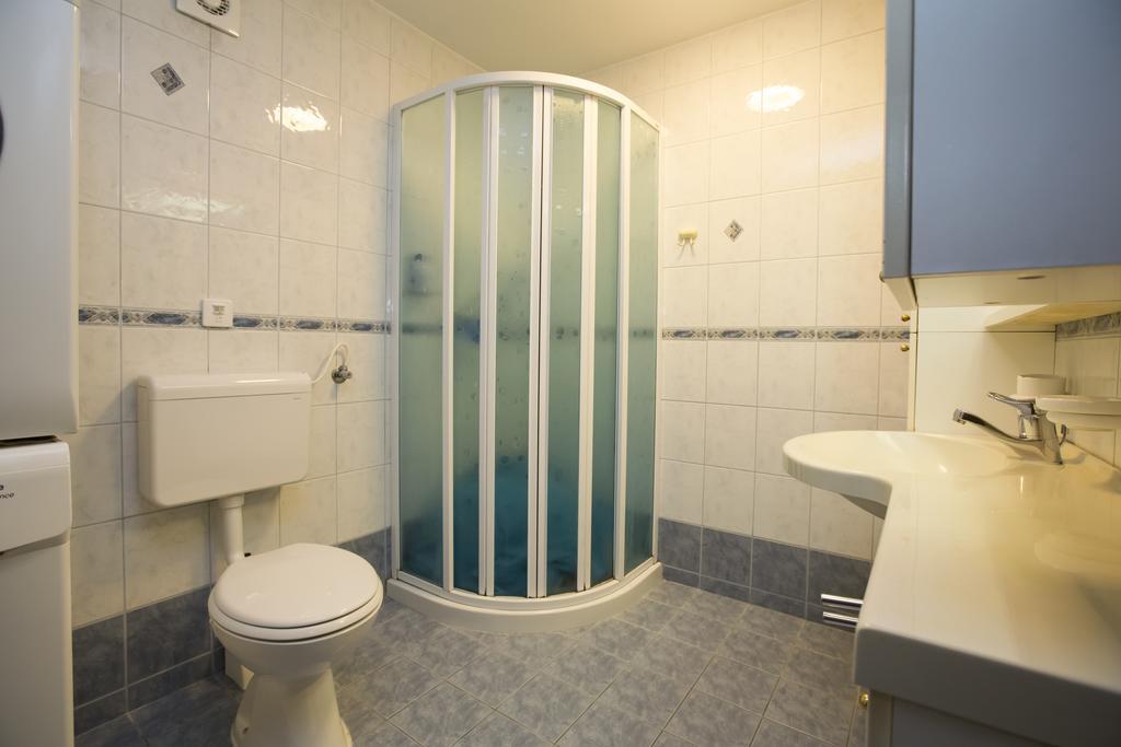 Holiday House Klemencic Бохинь Экстерьер фото